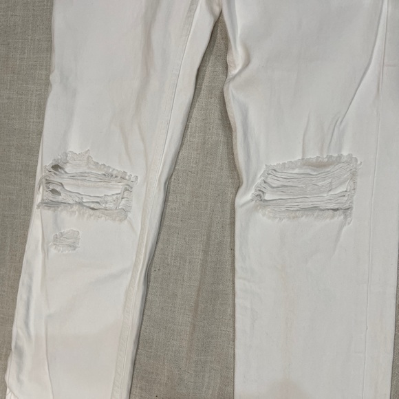 NWT Bershka Victoria High Waist Straight White jeans - Picture 3 of 9